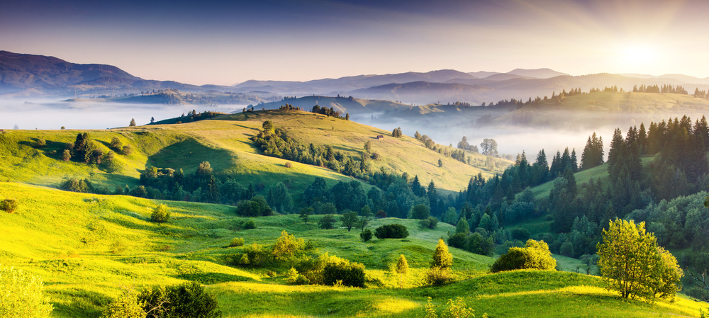 Majestic,Sunset,In,The,Mountains,Landscape.,Dramatic,Sky.,Carpathian,,Ukraine,